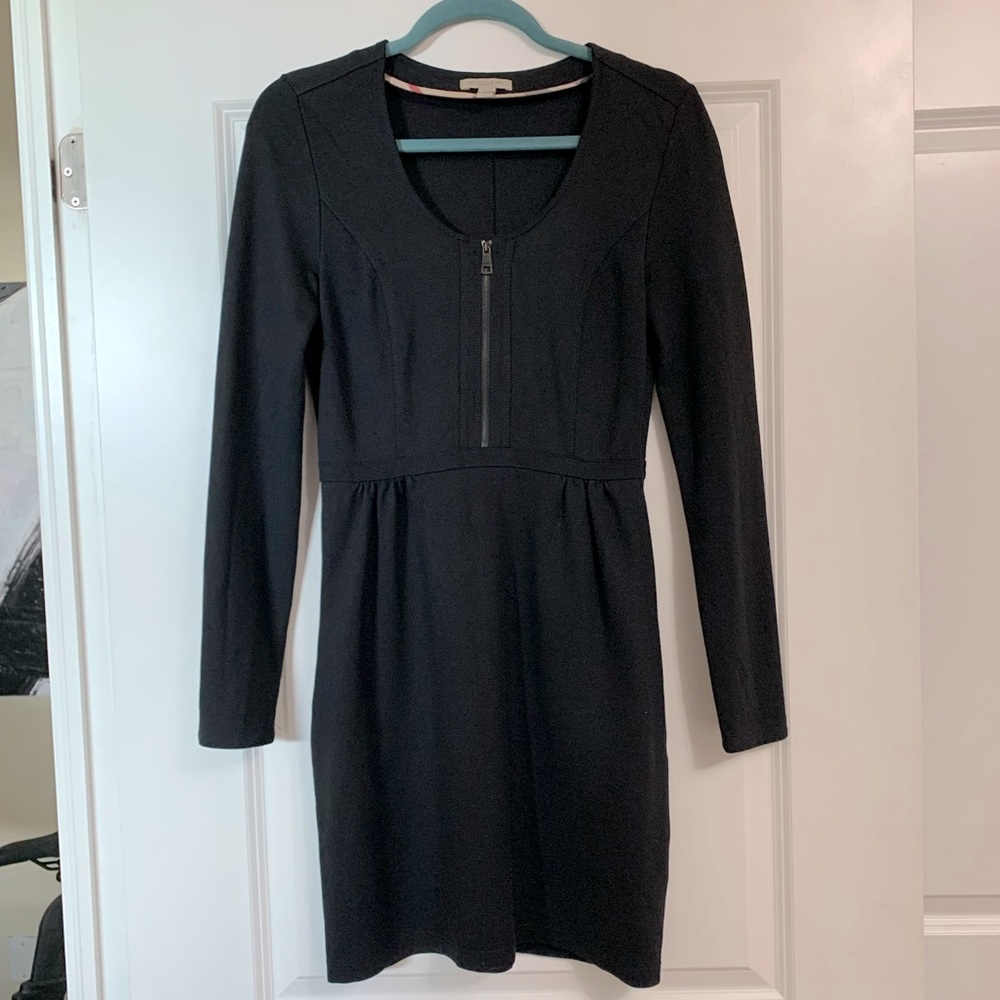 Burberry long sleeve little black dress